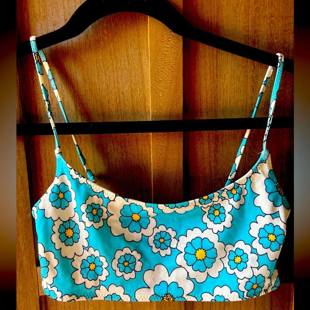 Triangl swimwear bikini top size medium blue white yellow flowers